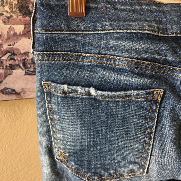 Kut From The Kloth Distressed Cuffed Cropped Jeans - Picture 7 of 8